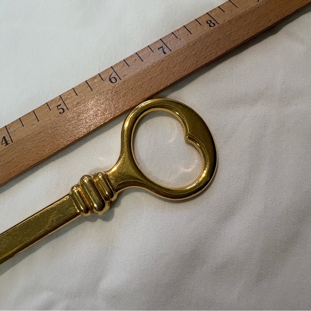 Shiny Brass Skeleton Key Paperweight – Ralph Lauren Style - Picture 4 of 5